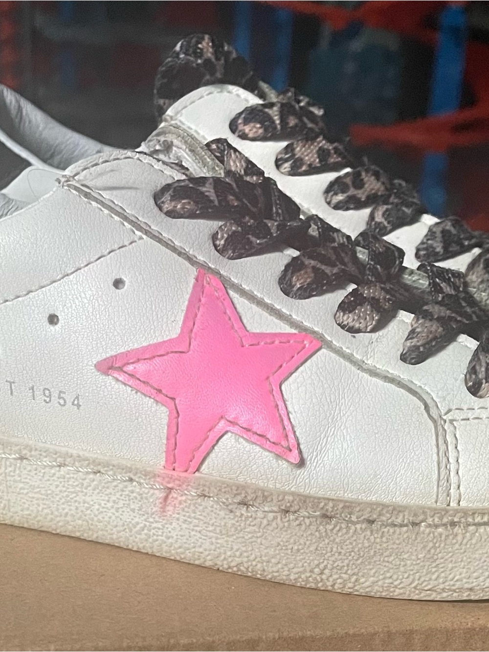 Vintage Havana White Leather Sneakers with Pink Star